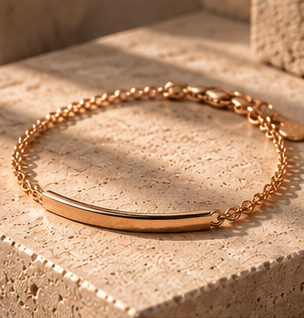 AURA — Sculptural Chain Bracelet — jewellery detail
